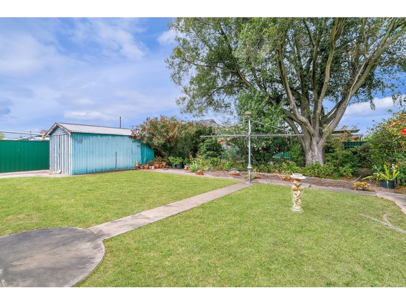 17 Drummond Ave, Findon SA 5023
