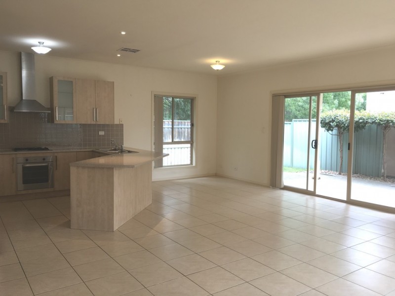 9 Pike Avenue, Mawson Lakes SA 5095