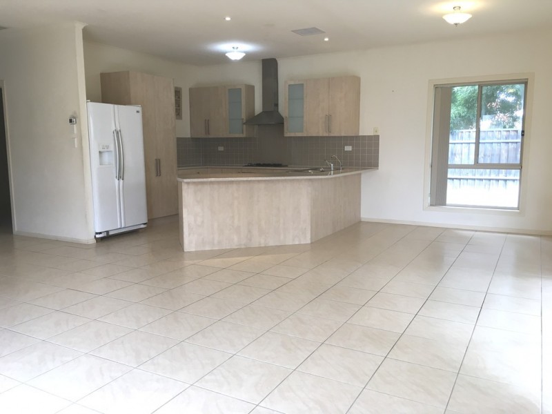 9 Pike Avenue, Mawson Lakes SA 5095