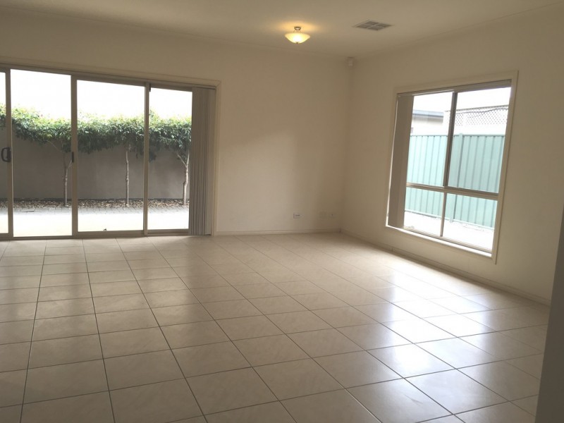 9 Pike Avenue, Mawson Lakes SA 5095