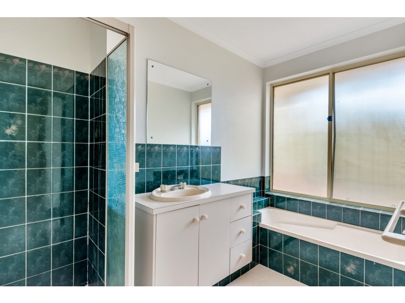 20 Horndale Drive, Happy Valley SA 5159