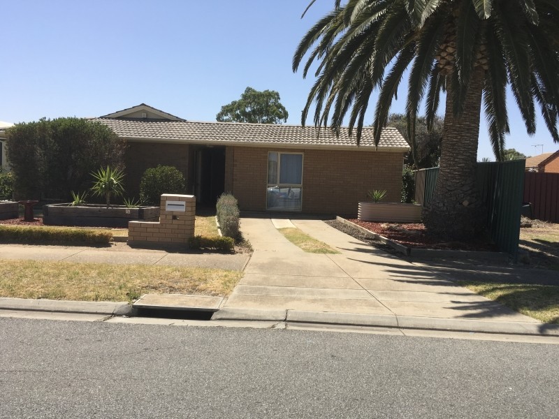 9 Lines Street, Grange SA 5022
