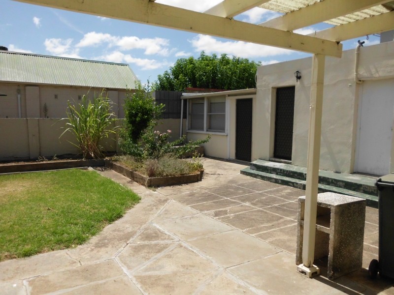 554 Regency Road, Broadview SA 5083