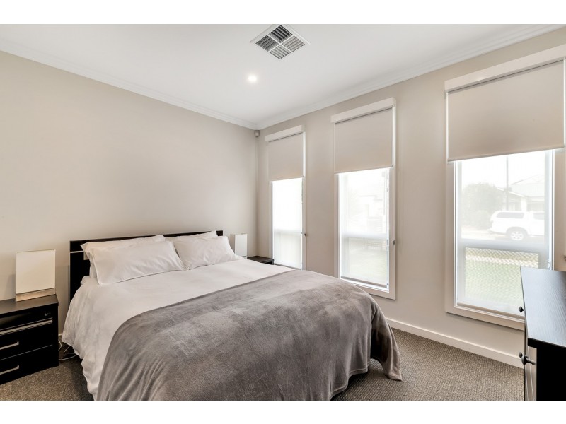 20 Raymond Avenue, Seaton SA 5023