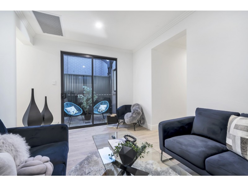 27A Glenhuntley Street, Woodville South SA 5011