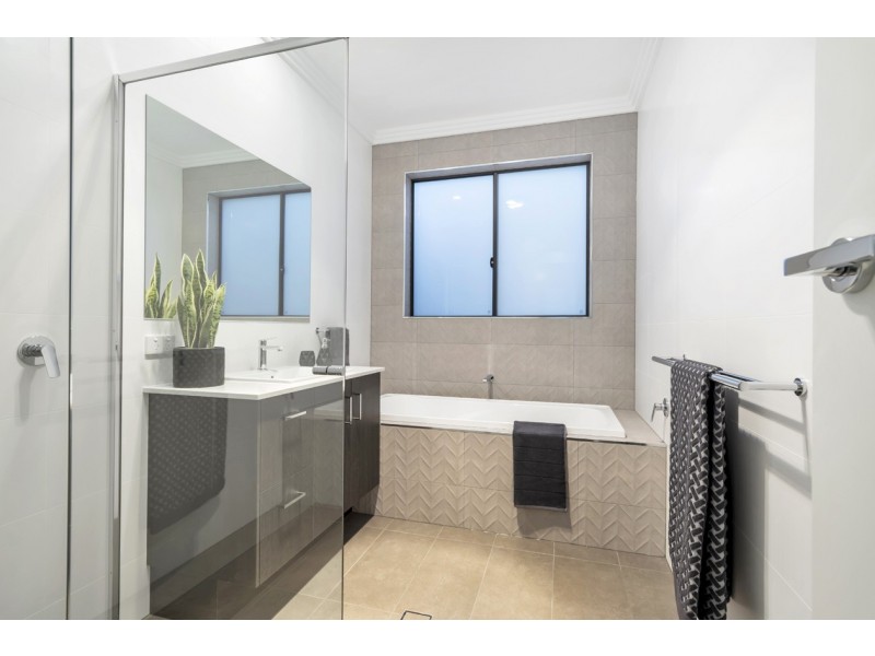 27A Glenhuntley Street, Woodville South SA 5011