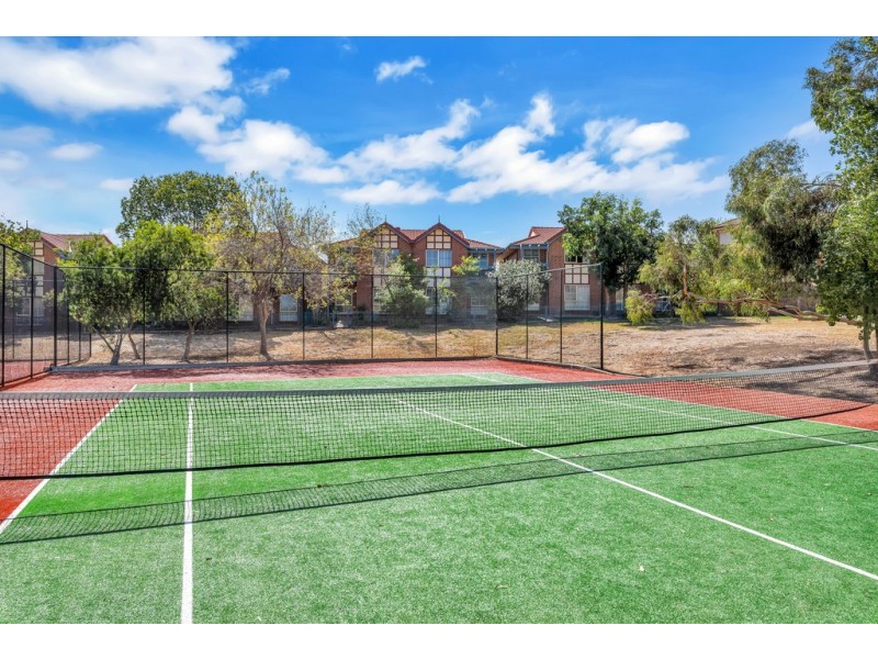 4, 36-38 Debenham Court, Greenwith SA 5125