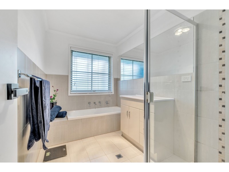 4, 36-38 Debenham Court, Greenwith SA 5125