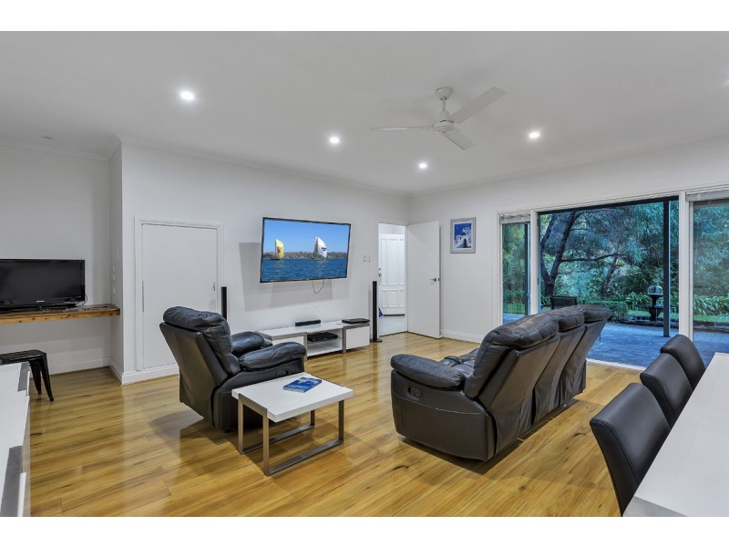 50 Yurilla Drive, Bellevue Heights SA 5050