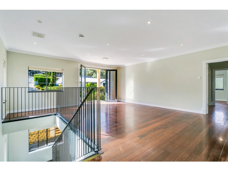 26 Highfield Drive, Aberfoyle Park SA 5159
