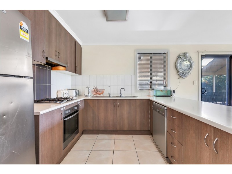 21 Lakeside Drive, Andrews Farm SA 5114