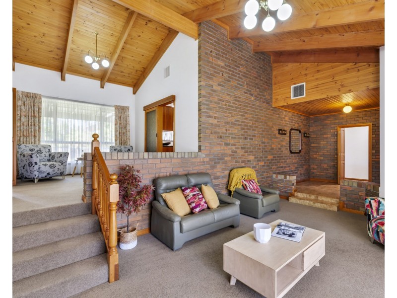 12 Sir John Marks Drive, West Lakes SA 5021