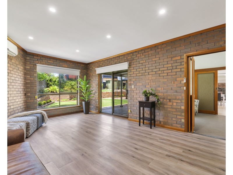 12 Sir John Marks Drive, West Lakes SA 5021