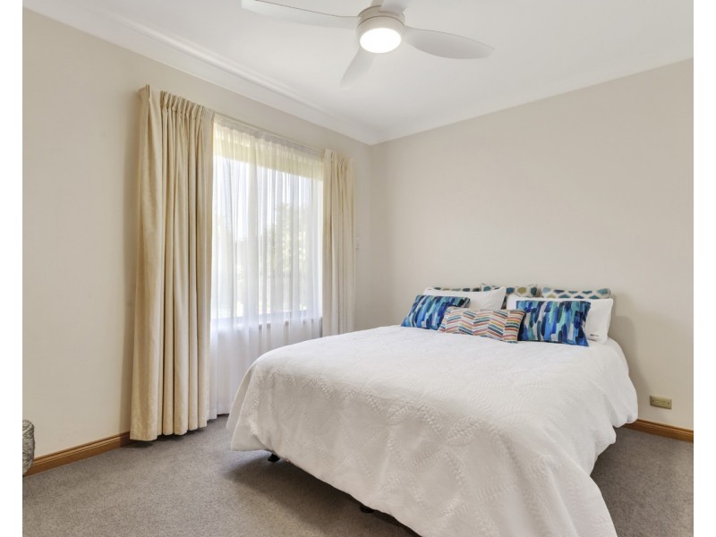 12 Sir John Marks Drive, West Lakes SA 5021