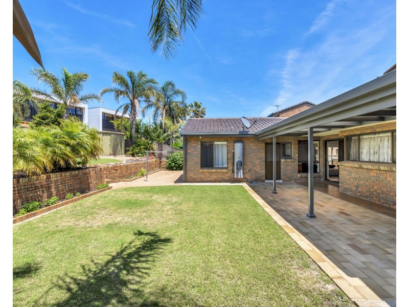 12 Sir John Marks Drive, West Lakes SA 5021