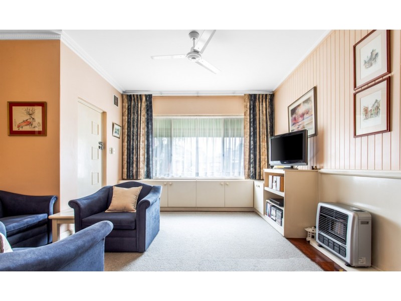 10 Sunset Crescent, Grange SA 5022