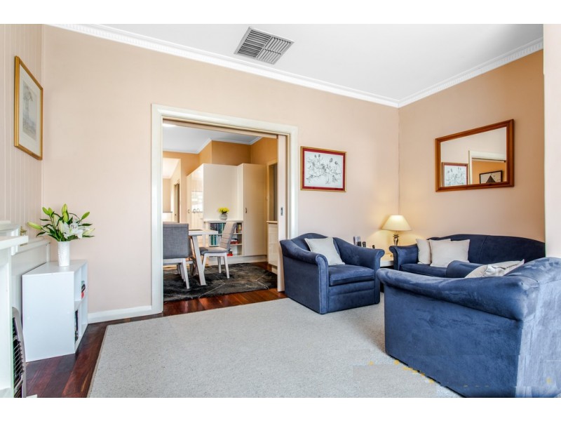 10 Sunset Crescent, Grange SA 5022