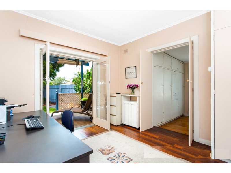 10 Sunset Crescent, Grange SA 5022