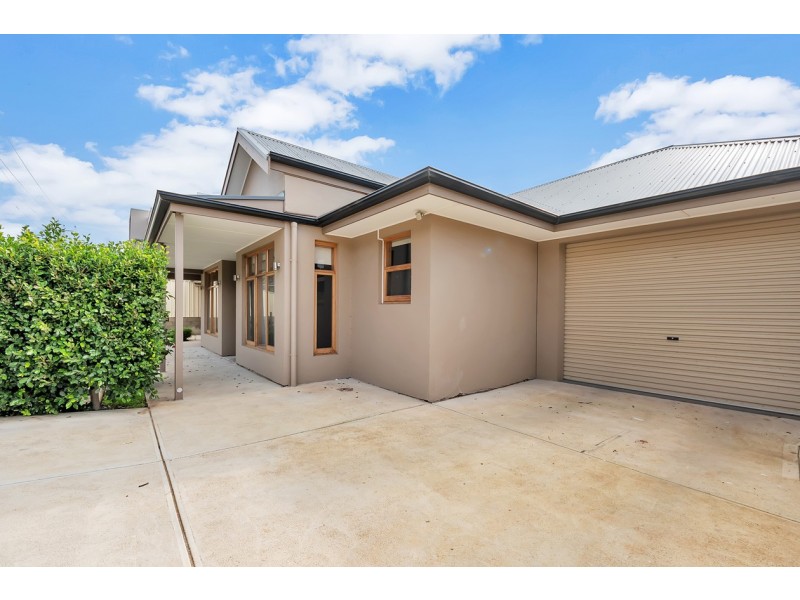 202 Trimmer Parade, Seaton SA 5023
