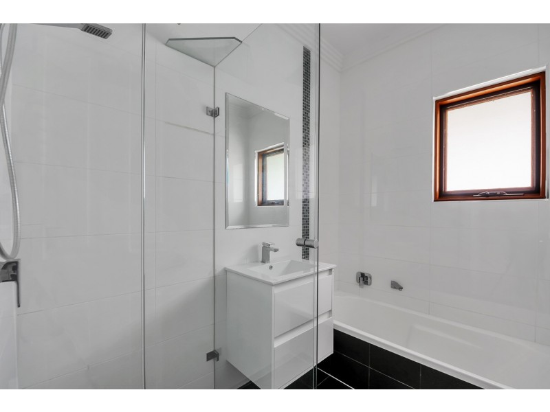 202 Trimmer Parade, Seaton SA 5023