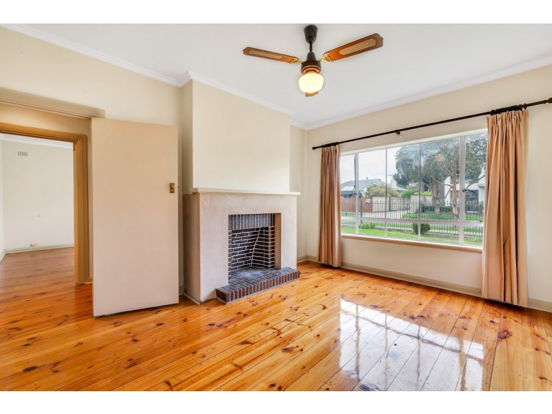 8 Matheson Avenue, Findon SA 5023
