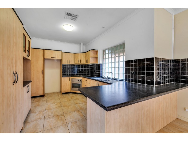 8 Matheson Avenue, Findon SA 5023