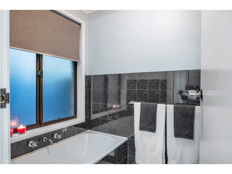 202 Chandlers Hill Road, Happy Valley SA 5159