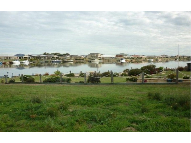 47 Britannia Parade, Hindmarsh Island SA 5214