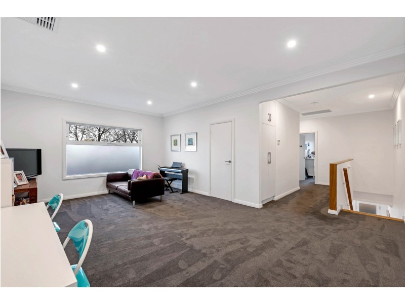 5 Hobart Road, Henley Beach South SA 5022