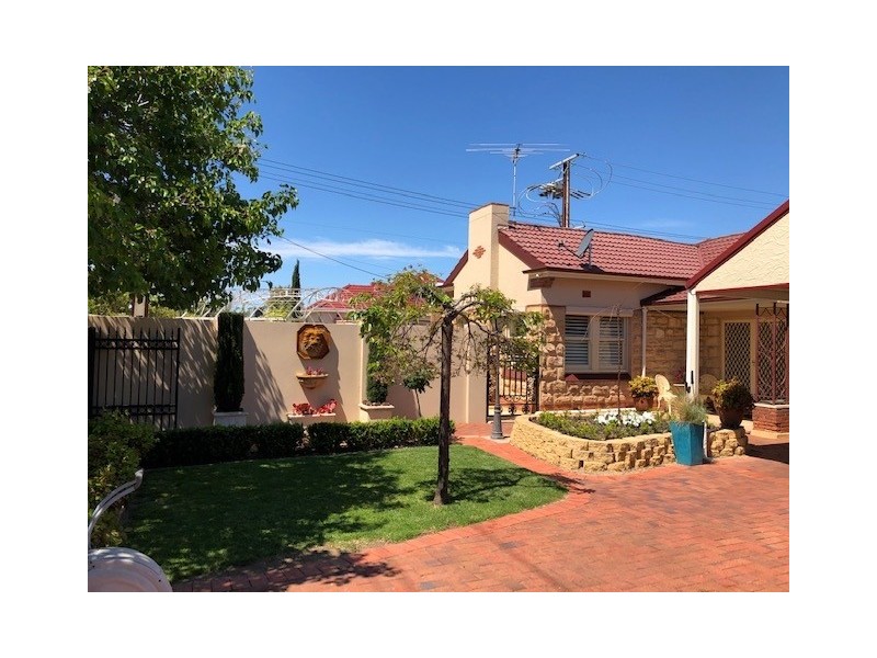 27 Glen Rowan Road, Woodville South SA 5011