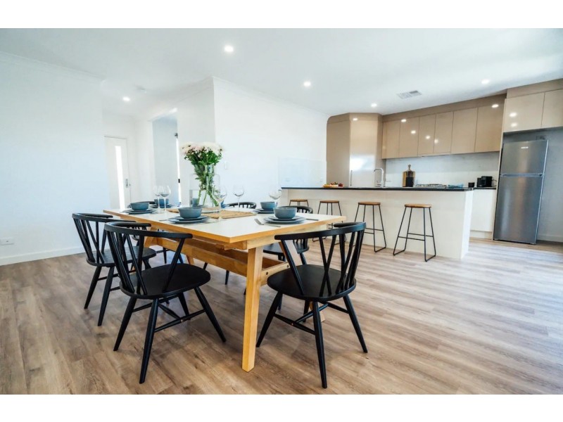 17 Kym Street, Port Noarlunga South SA 5167