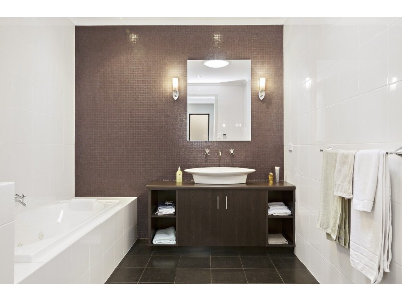 16 Davis Street, West Beach SA 5024