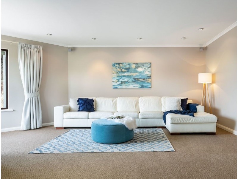 14 Newporter Terrace, West Lakes Shore SA 5020