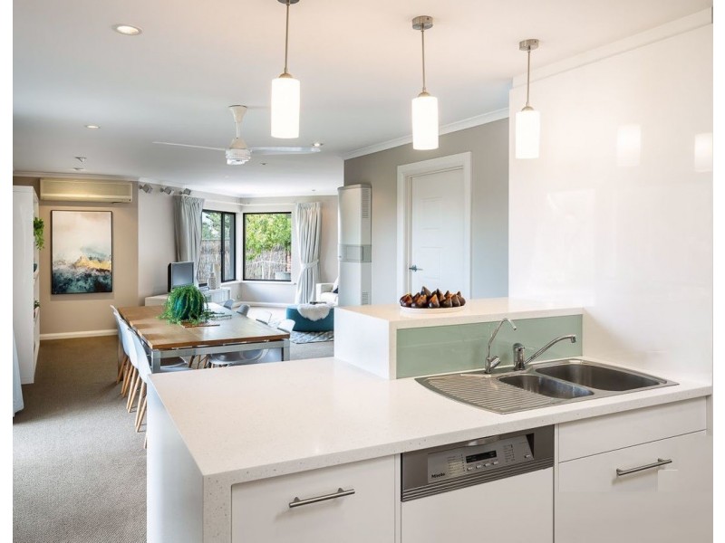 14 Newporter Terrace, West Lakes Shore SA 5020