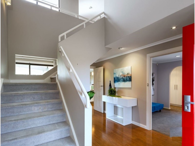 14 Newporter Terrace, West Lakes Shore SA 5020