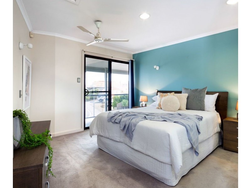 14 Newporter Terrace, West Lakes Shore SA 5020