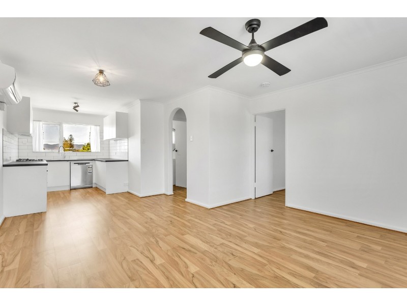 17, 17-19 Caroline Street, Glenelg North SA 5045