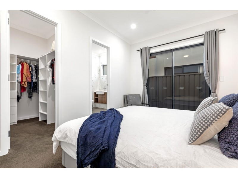 8A Gurner Terrace, Grange SA 5022