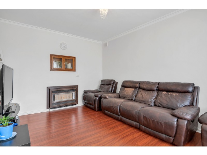 17 Cleve Street, Mansfield Park SA 5012