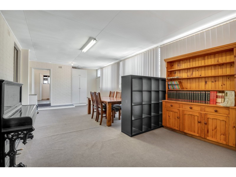 17 Cleve Street, Mansfield Park SA 5012