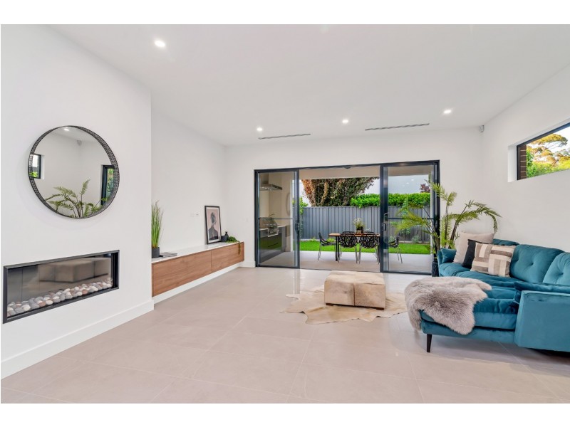 13 Hobart Road, Henley Beach South SA 5022