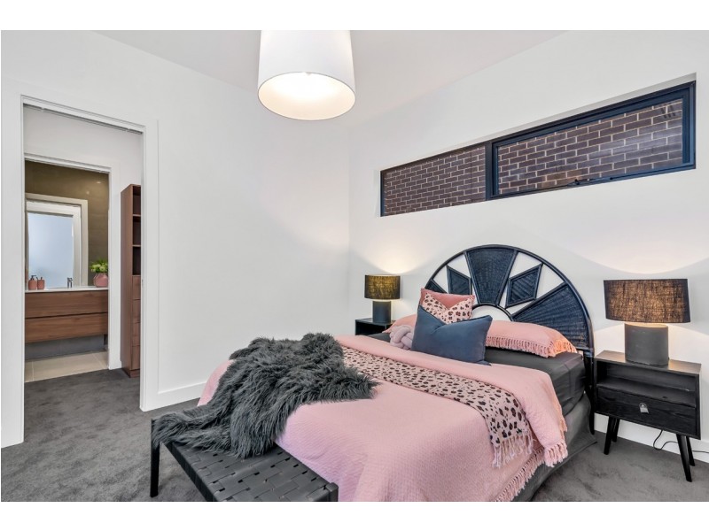 13 Hobart Road, Henley Beach South SA 5022