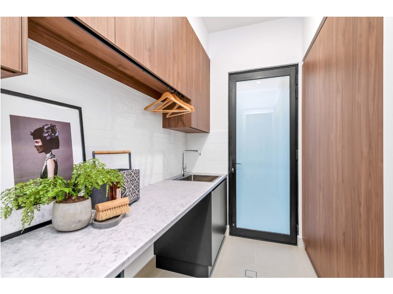 13 Hobart Road, Henley Beach South SA 5022