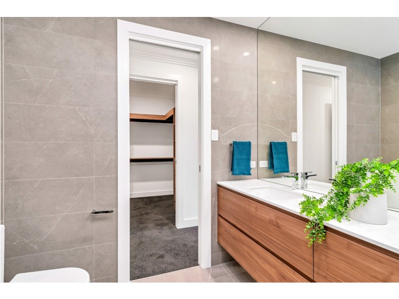 13 Hobart Road, Henley Beach South SA 5022