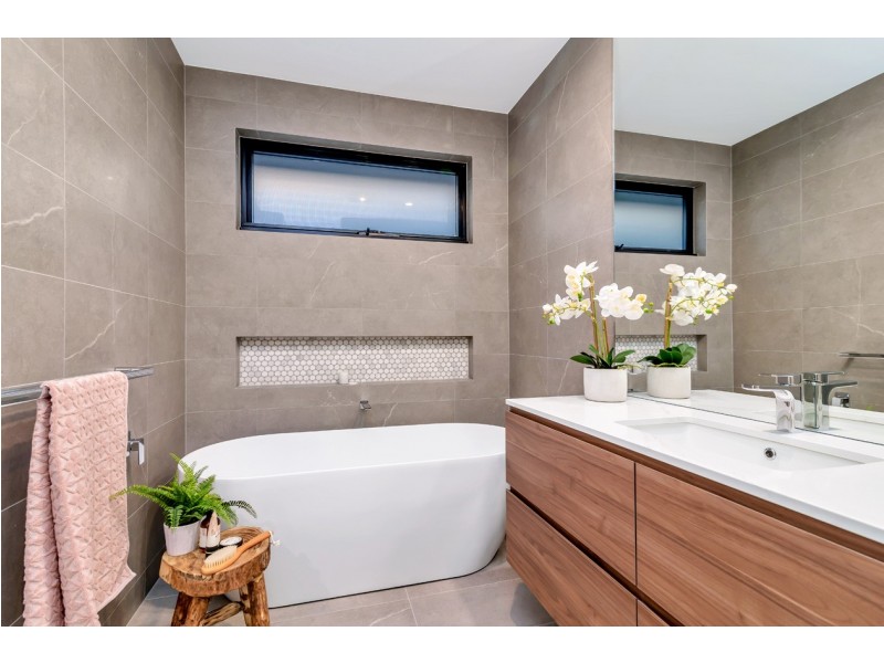 13 Hobart Road, Henley Beach South SA 5022