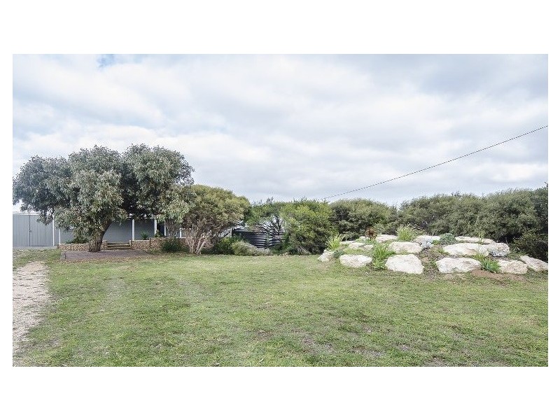 65 Goolwa Channel Drive, Hindmarsh Island SA 5214