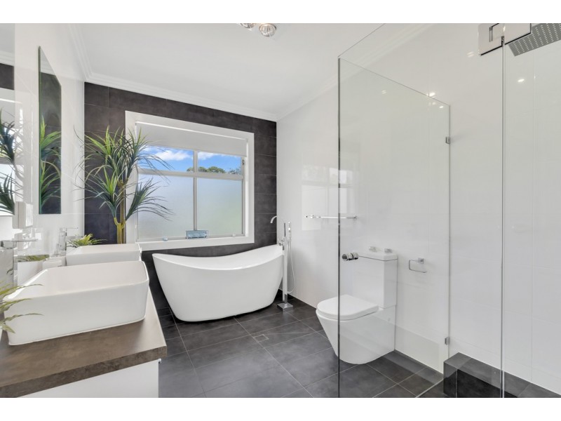 18 Barker Avenue, Tea Tree Gully SA 5091