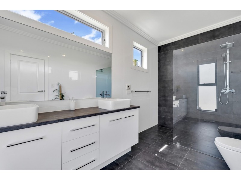 18 Barker Avenue, Tea Tree Gully SA 5091