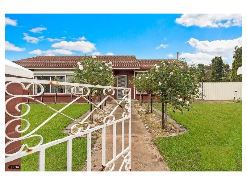 2 Crabb Road, Smithfield Plains SA 5114