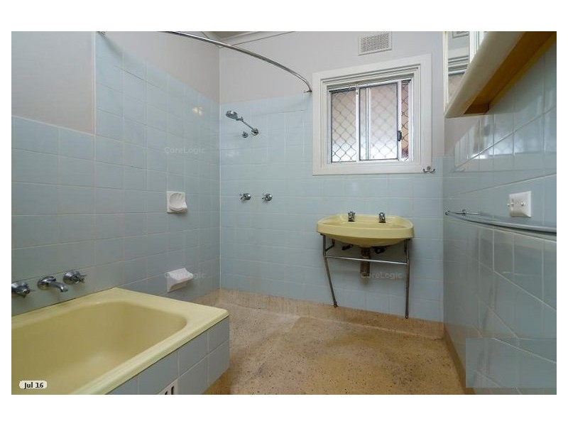 2 Crabb Road, Smithfield Plains SA 5114